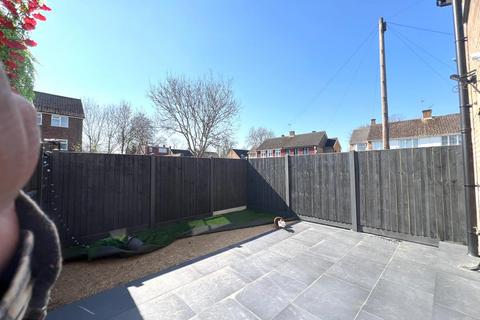 undefined, Dawley Ride, Colnbrook SL3