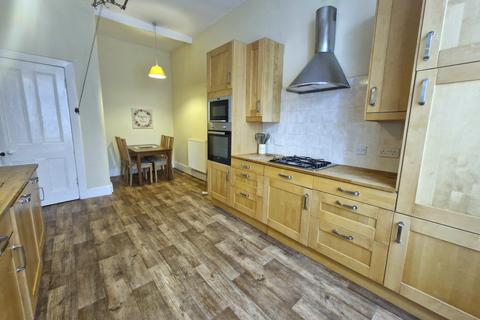 undefined, Bank Street, Glasgow, G12