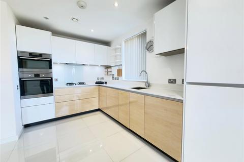 2 bedroom apartment to rent, Morphou Road, London, NW7