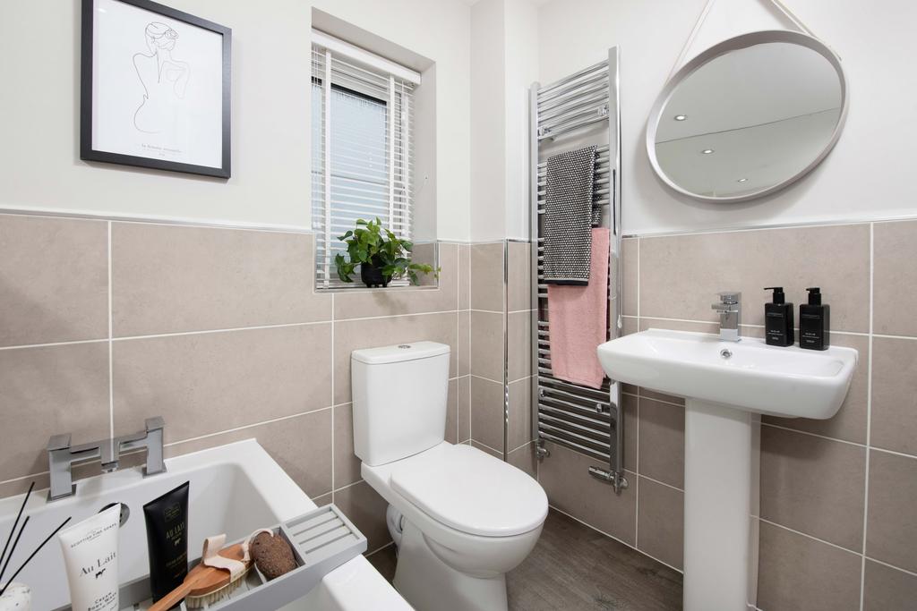 Kingsley bathroom