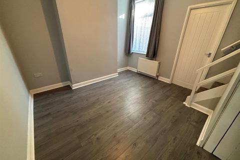 undefined, Thornton Avenue, Newstead Street, Hull