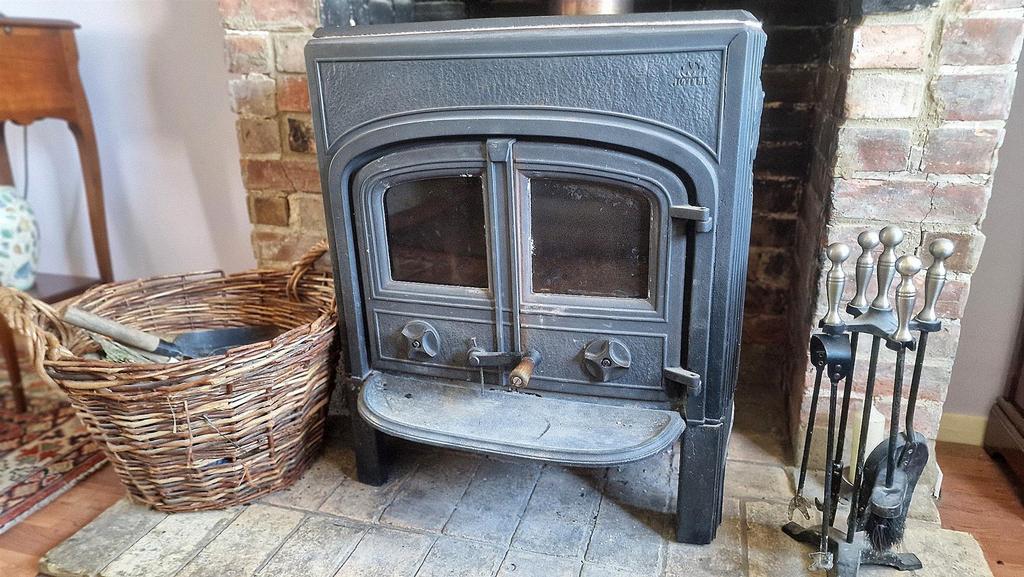 LOG BURNER.jpg