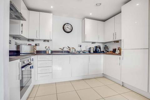 2 bedroom flat to rent, Carlton Vale, London NW6