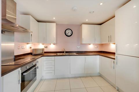 2 bedroom flat to rent, Carlton Vale, London NW6