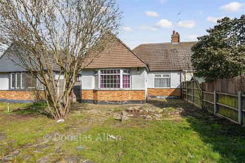 3 bedroom semi-detached bungalow for sale, Arterial Road, Leigh-On-Sea, Essex