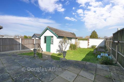 3 bedroom semi-detached bungalow for sale, Arterial Road, Leigh-On-Sea, Essex