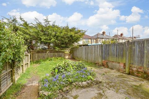 3 bedroom semi-detached house for sale, Gordon Road, Cowes, Isle of Wight