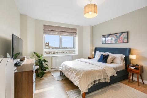 2 bedroom flat for sale, Grand Avenue, Hove, BN3