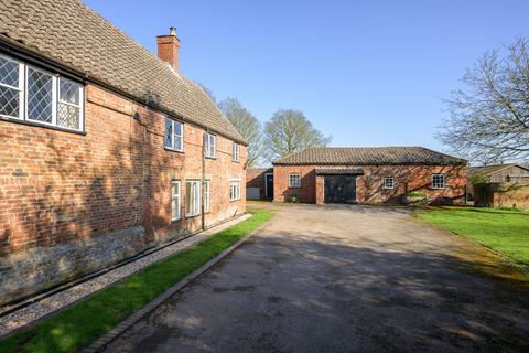 6 bedroom detached house for sale, Station Road, Skegness PE24