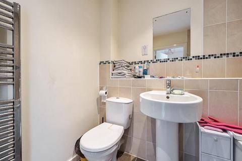 undefined, Kennet Island,  Reading,  Berkshire,  RG2