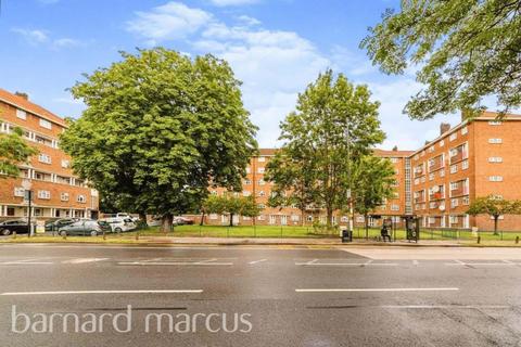 undefined, London Road, Mitcham