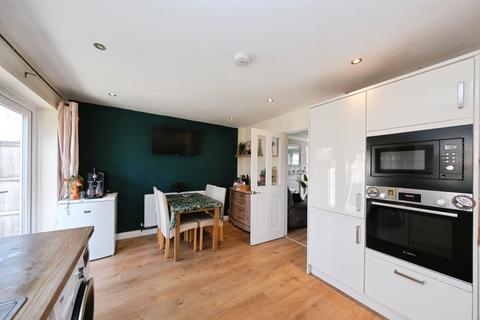 3 bedroom semi-detached house for sale, Fenchurch Close, NOTTINGHAM, Nottinghamshire, NG5