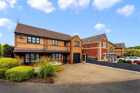 5 bedroom detached house for sale, Claydon Gardens, Rixton, WA3