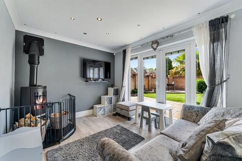 5 bedroom detached house for sale, Claydon Gardens, Rixton, WA3