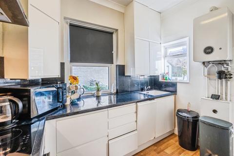 4 bedroom terraced house for sale, Willowfield Road, Eastbourne