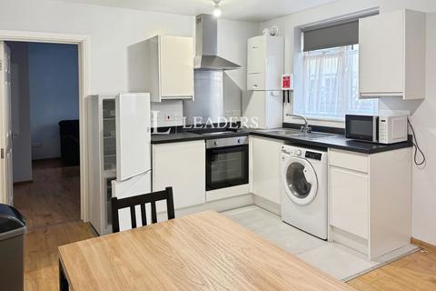 1 bedroom flat to rent, Commercial Road, SO15