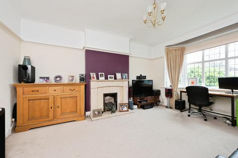 4 bedroom house for sale, Ruskin Drive, Worcester Park, KT4