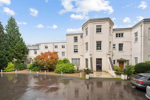 2 bedroom property for sale, Portnall Drive, Virginia Water