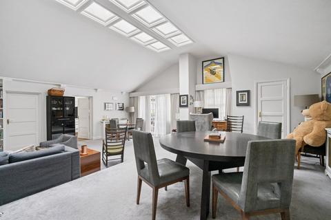 2 bedroom property for sale, Portnall Drive, Virginia Water