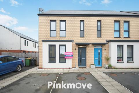 3 bedroom semi-detached house for sale, Riverbank Avenue, Newport NP19