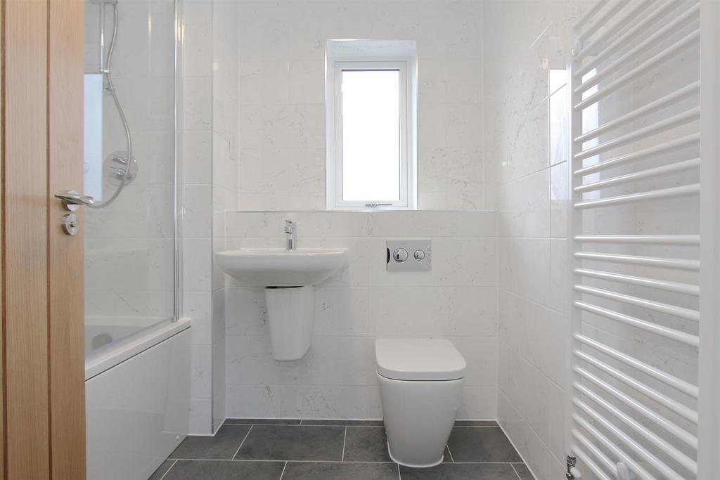 8 Bodenham Lane (18).JPG