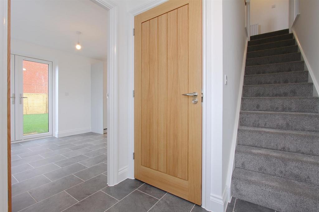 8 Bodenham Lane (7).JPG