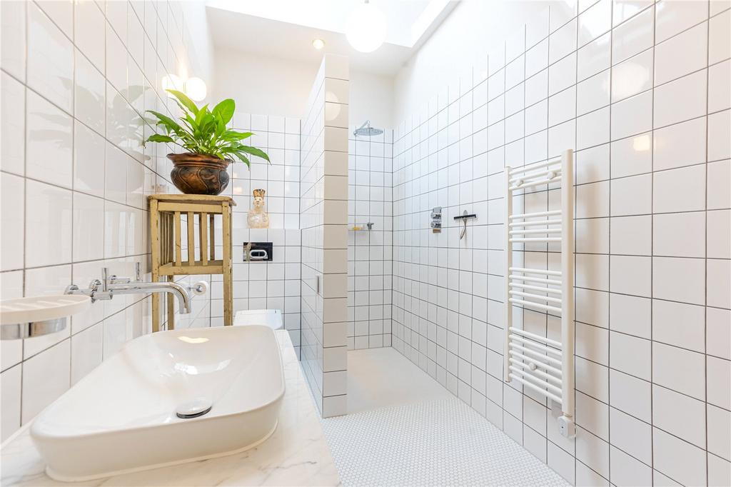 Ensuite