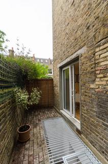 2 bedroom flat to rent, Wandsworth Bridge Road, Fulham, London, SW6