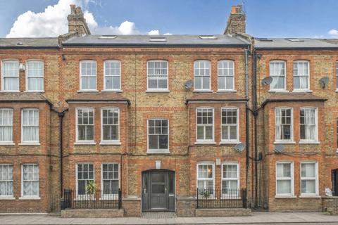 Queenstown Road, Battersea, London, SW8