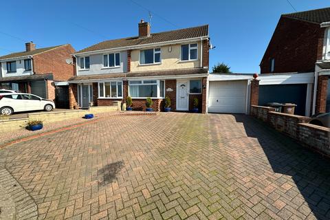 4 bedroom semi-detached house for sale, Winchester Drive, Linton, Swadlincote, Derbyshire, DE12
