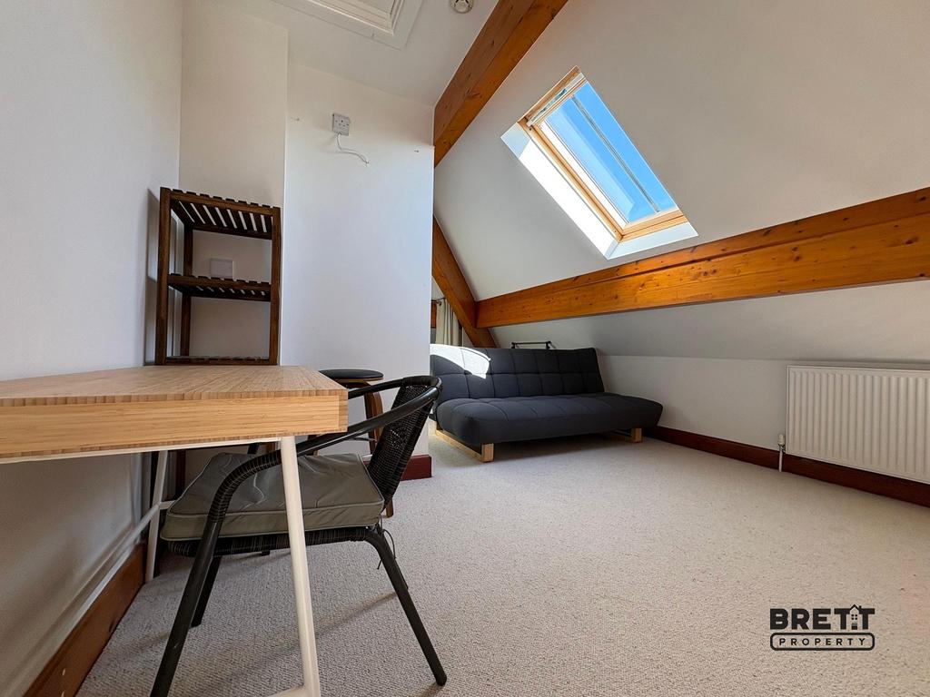 Bedroom 2/Mezzanine