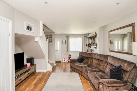 2 bedroom terraced house for sale, Brooklands Road, Crawley, West Sussex. RH11 9QQ