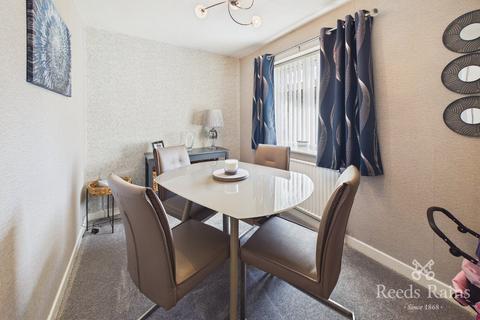 2 bedroom apartment for sale, Broomfield Drive, Greater Manchester SK5