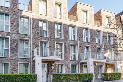 undefined, Admiralty Avenue, Docklands, London, E16