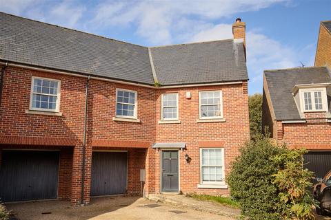 5 bedroom house for sale, St. Georges Square, Southwold IP18