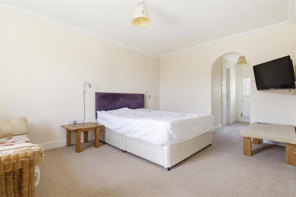 19 St Georges Square 14.jpg