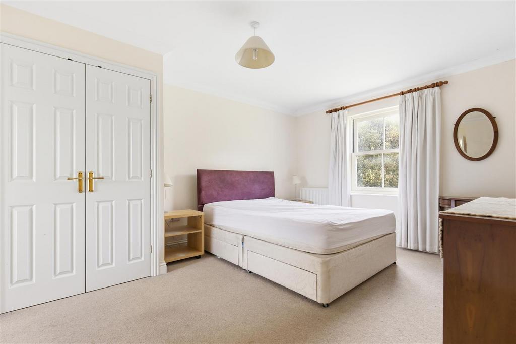 19 St Georges Square 19.jpg