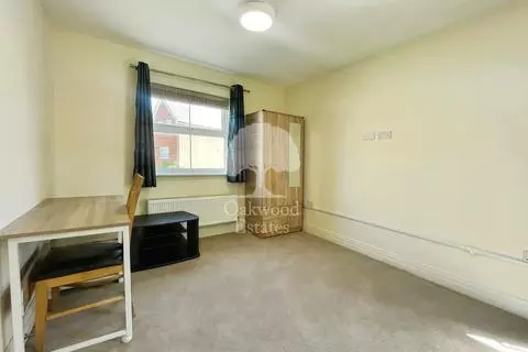 1 bedroom house of multiple occupation to rent - View 3