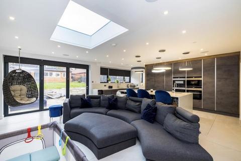 undefined, Tintagel Drive, Stanmore HA7