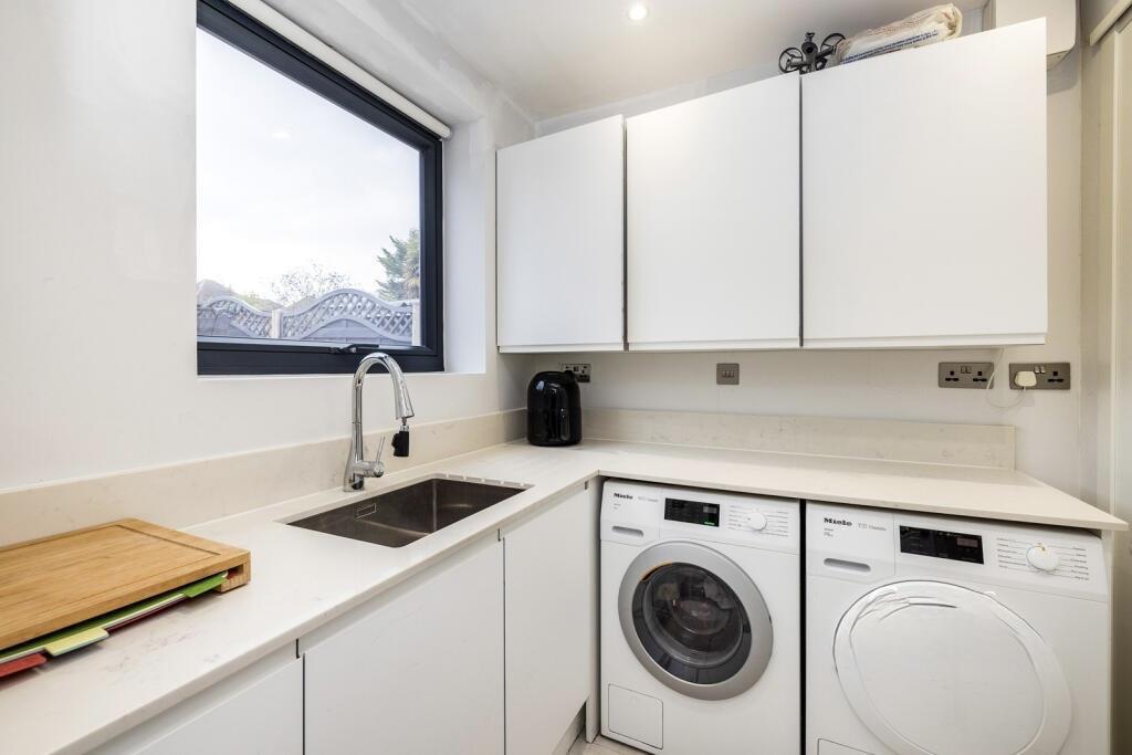 Davidson Frost-Wellings, DFW Tintagel Drive, Utili