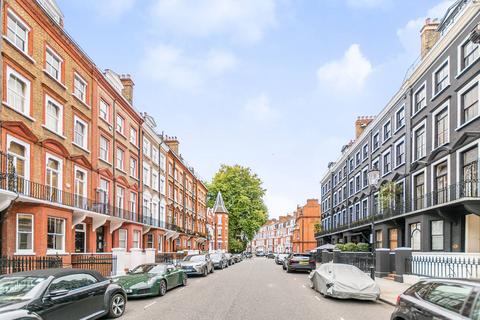 3 bedroom flat to rent, Roland Gardens, South Kensington, London, SW7
