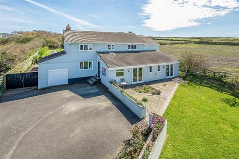 4 bedroom detached house for sale, Trevone