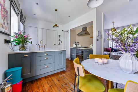 2 bedroom terraced house for sale, Yoakley Road, Stoke Newington, London, N16