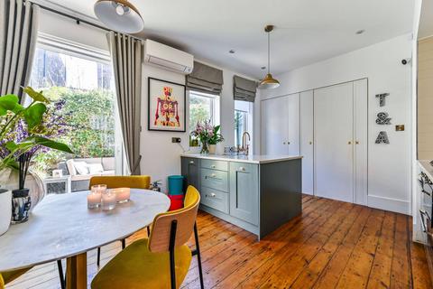 2 bedroom terraced house for sale, Yoakley Road, Stoke Newington, London, N16