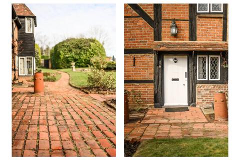 undefined, The Ridings, Cobham, KT11