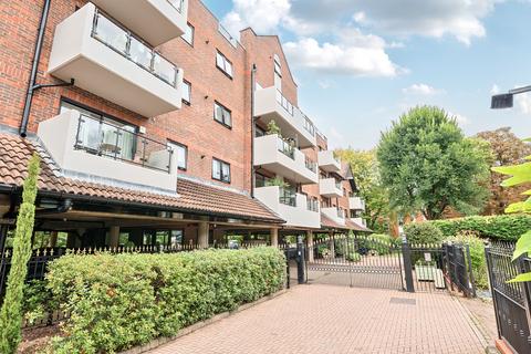 undefined, Ray Park Road, Maidenhead, SL6