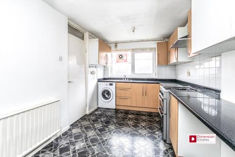 3 bedroom maisonette for sale, Halesworth Close, Upper Clapton, London, E5
