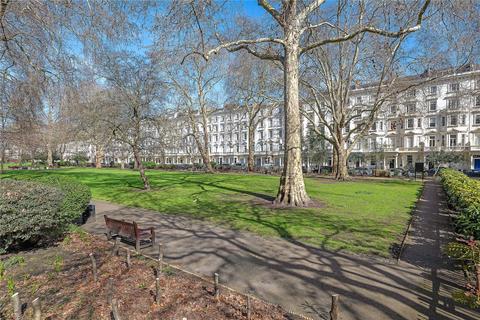 Studio for sale, St. Georges Square, Pimlico, London, SW1V
