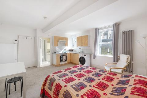Studio for sale, St. Georges Square, Pimlico, London, SW1V