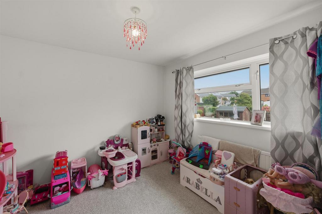 11 Tenby Close-14.jpg